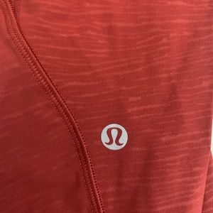 WORN ONCE LULULEMON PACE RIVAL CROP